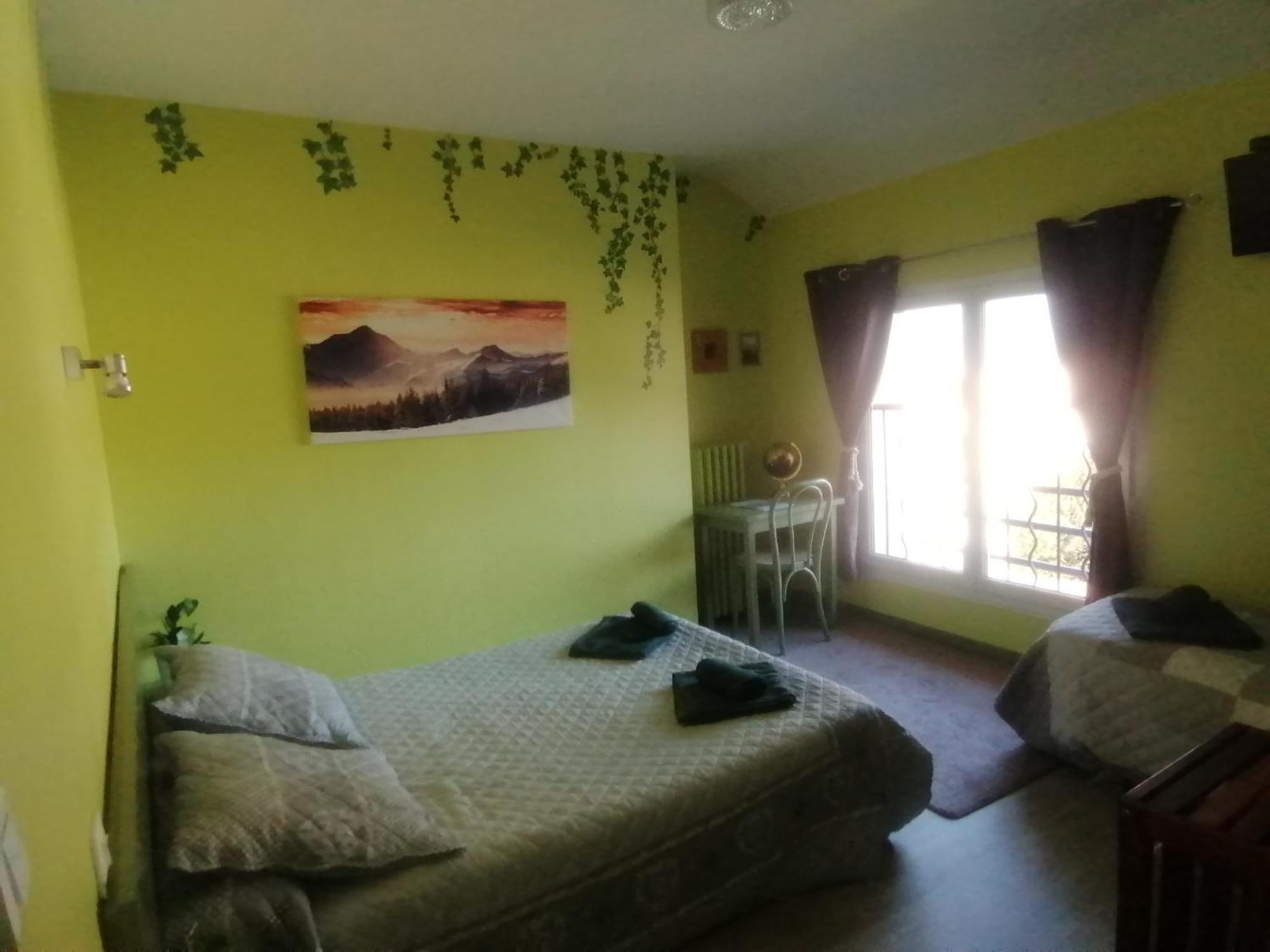 Chambres D'Hotes L'Astazou カヴァルニ エクステリア 写真