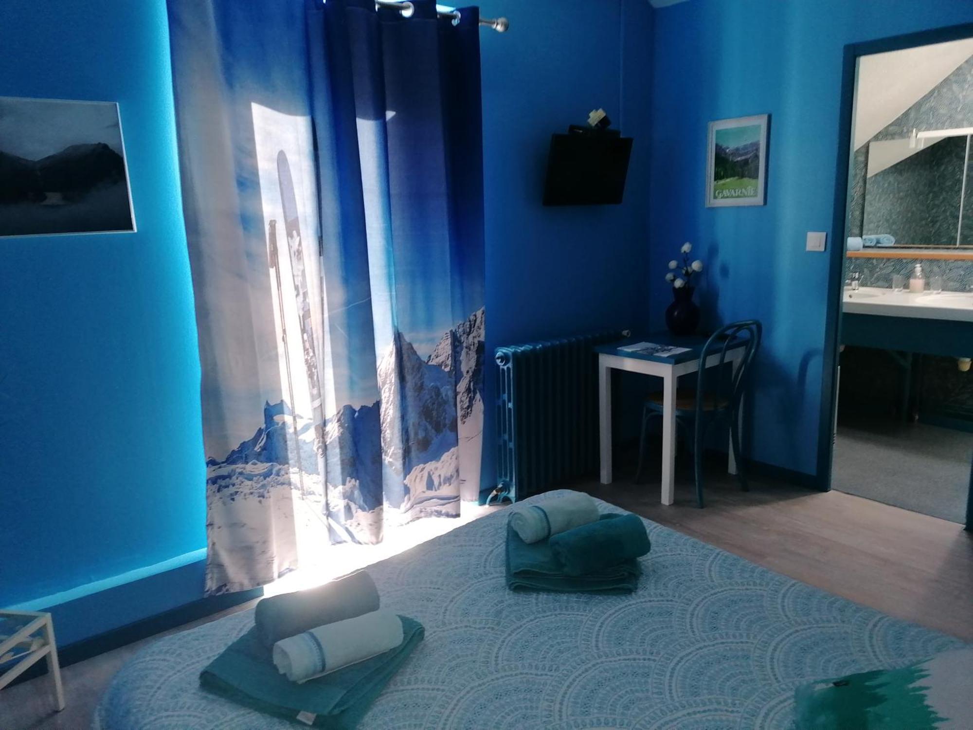 Chambres D'Hotes L'Astazou カヴァルニ エクステリア 写真